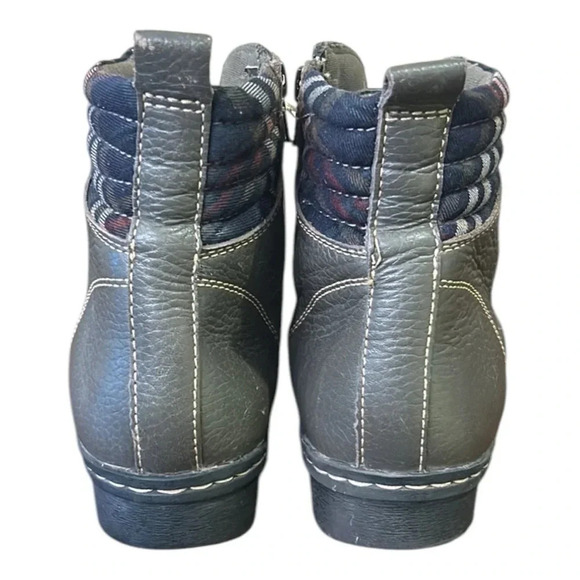 Clarks Whistle Bea Ankle Boot Women’s 7.5 Gray Leather Side Zip Lace Up Bootie - Picture 8 of 15